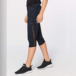 Lululemon Train Times Crop Leggings 17”